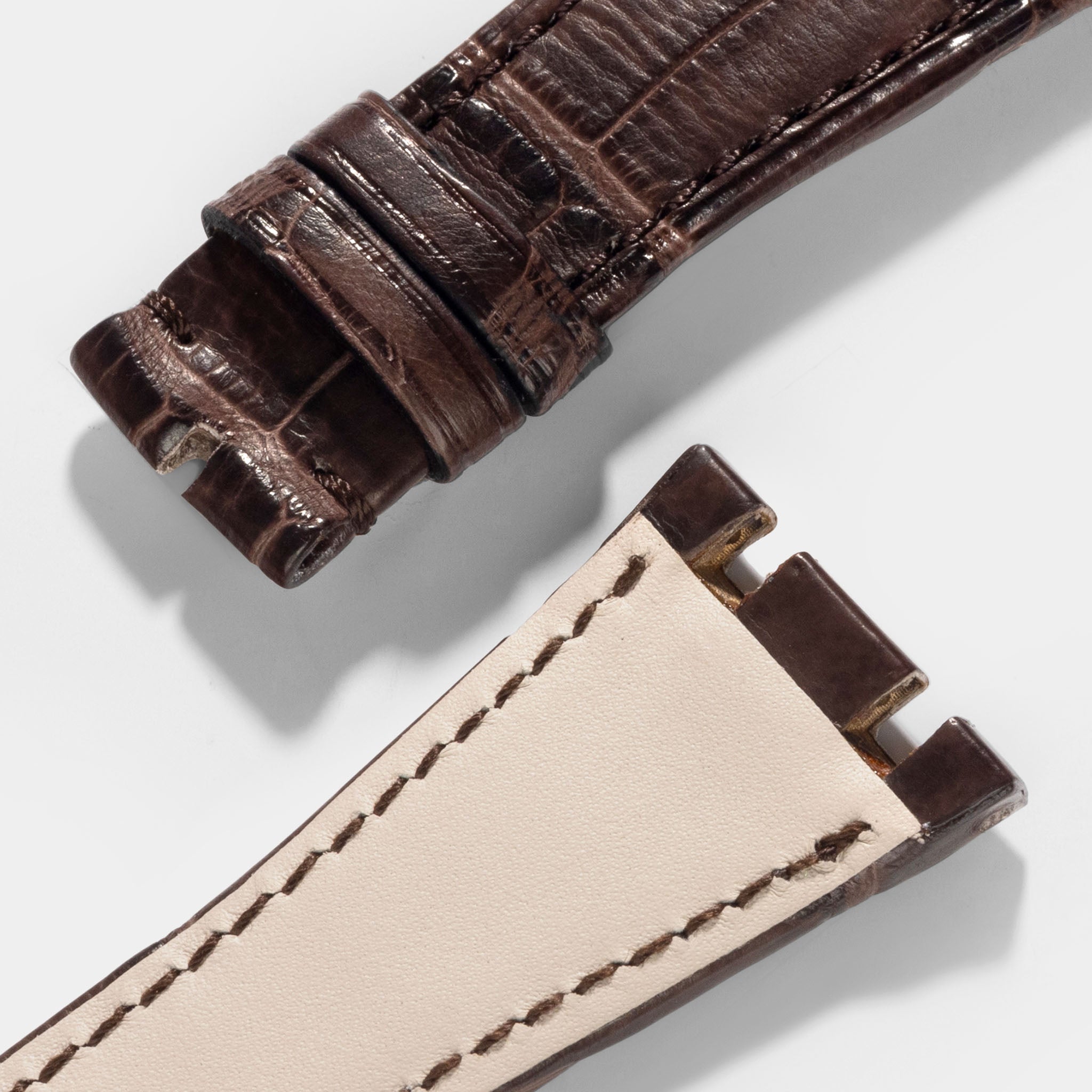 Audemars Piguet Leather Band: Luxury Watch Strap for Timeless Elegance