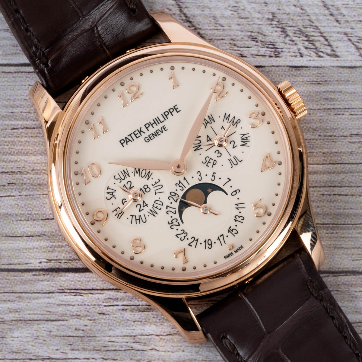 Patek Philippe 5327R: Luxury and Innovation in One Iconic Watch