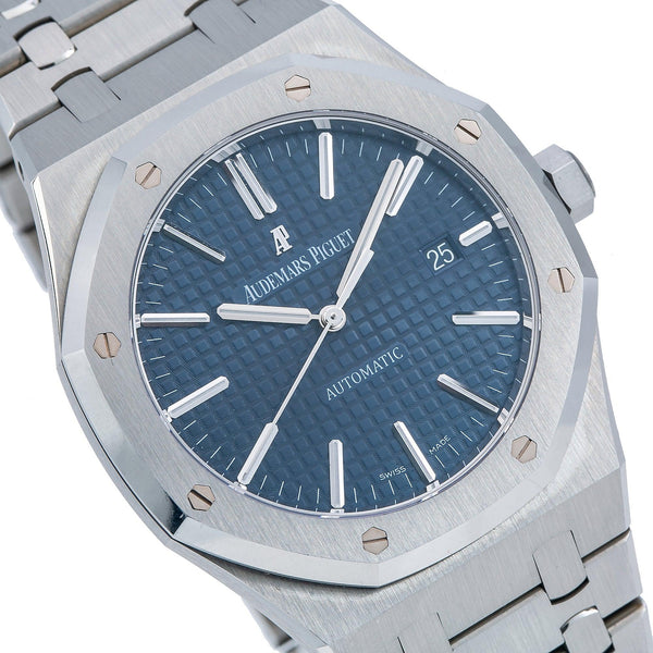 Discover the Audemars Piguet Royal Oak Blue: A Masterpiece of Swiss Watchmaking