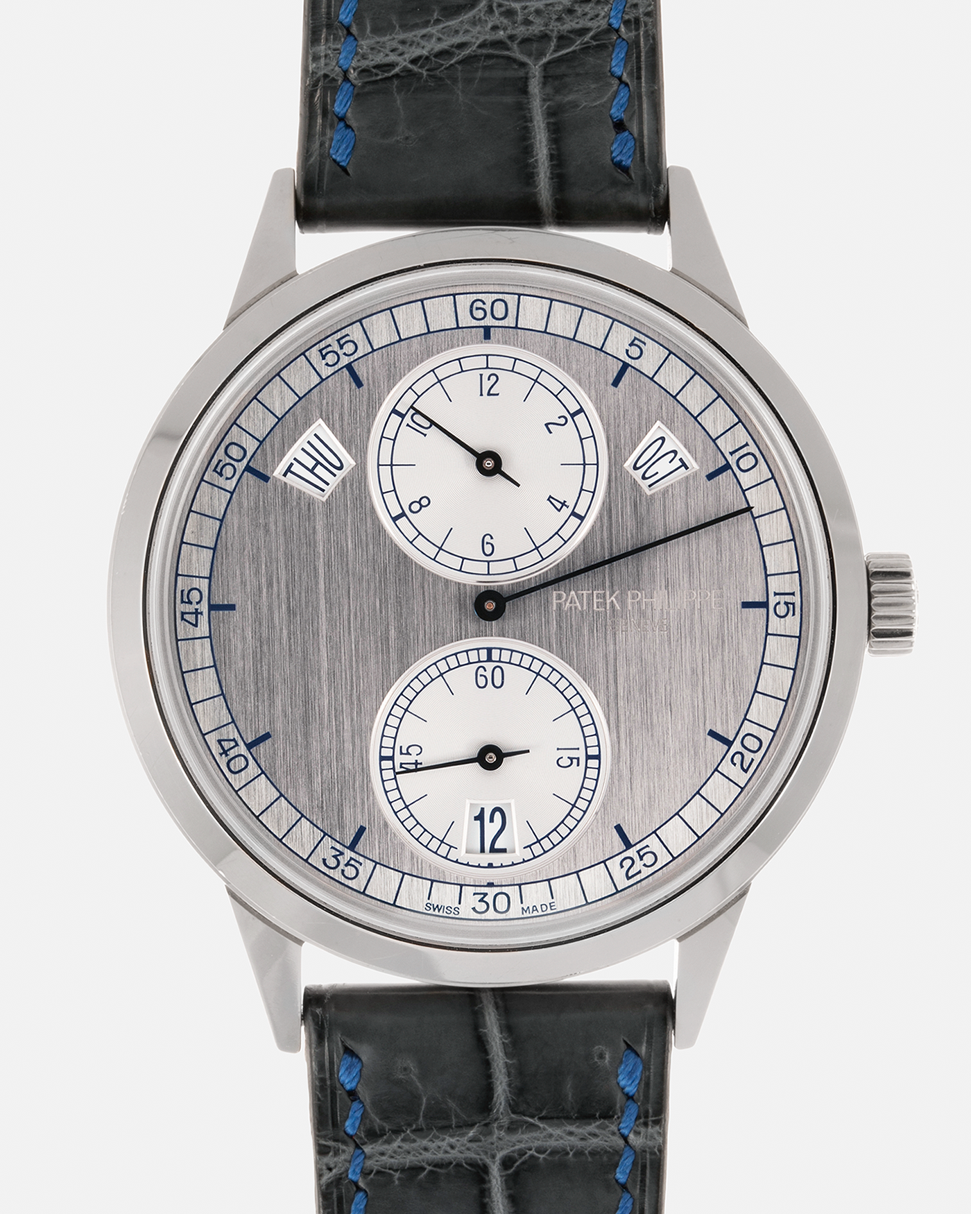 Discover the Patek Philippe 5235G: Innovation in Watchmaking with Regulator and Annual Calendar