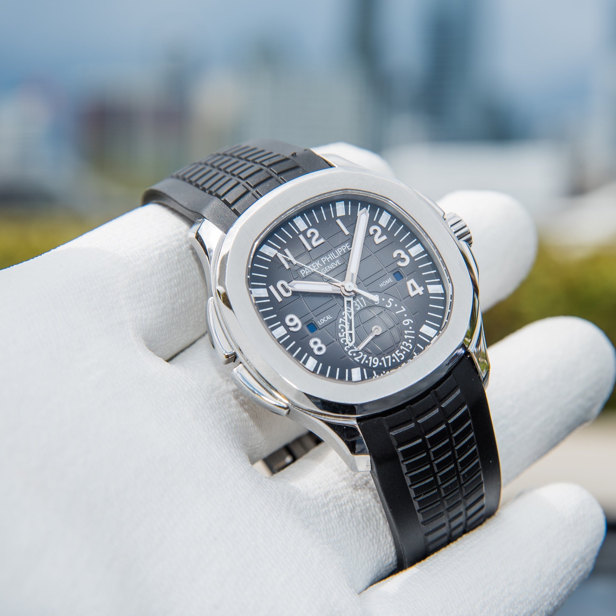 Patek Philippe 5164A: Discover the Iconic Aquanaut Travel Time Watch