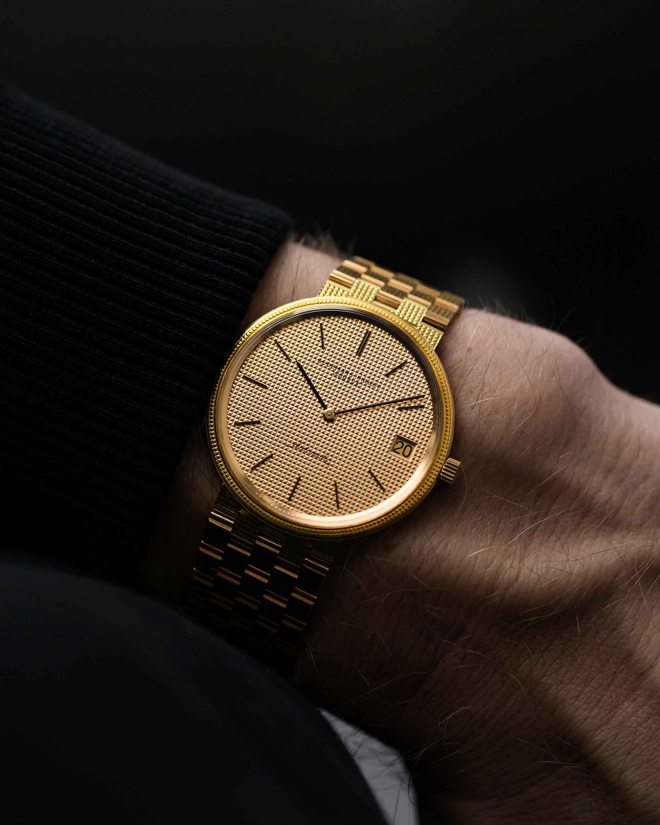 Audemars Piguet Hobnail: Exploring the Timeless Elegance of 18k Gold Watches