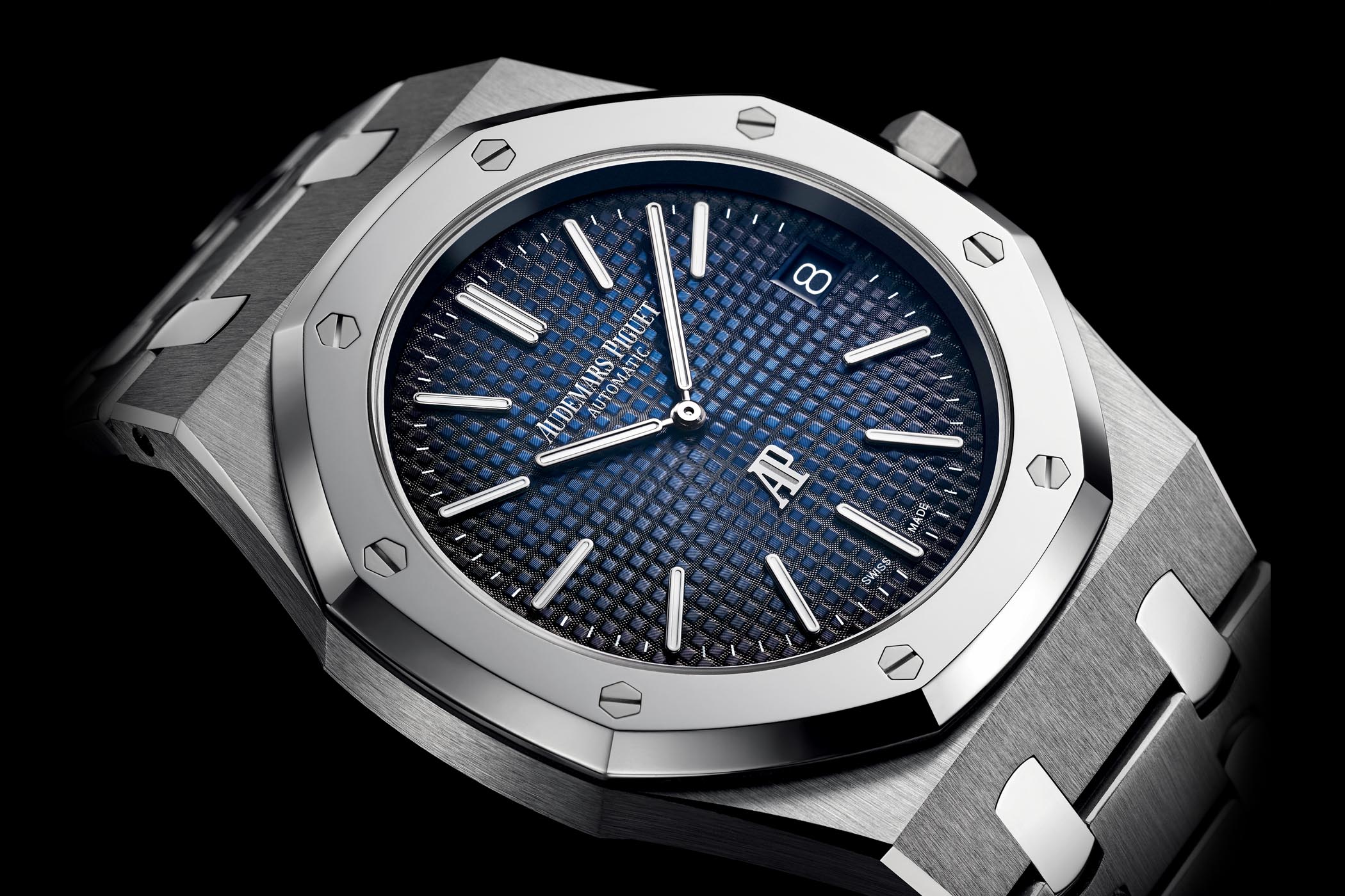 Audemars Piguet 15202 Jumbo: The Ultimate Royal Oak Extra-Thin Watch