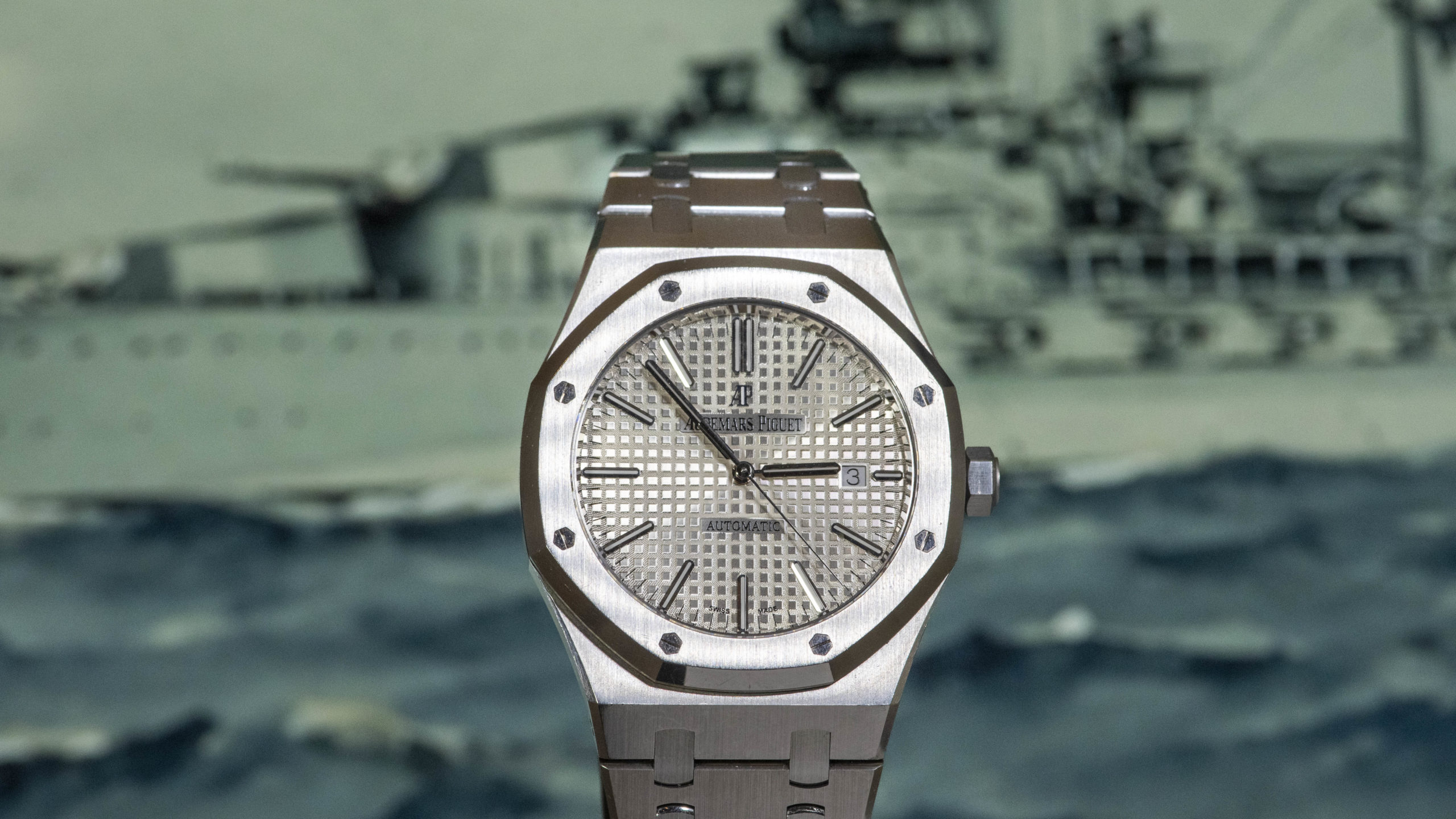 Audemars Piguet Royal Oak 15400: Why Its a Timeless Classic