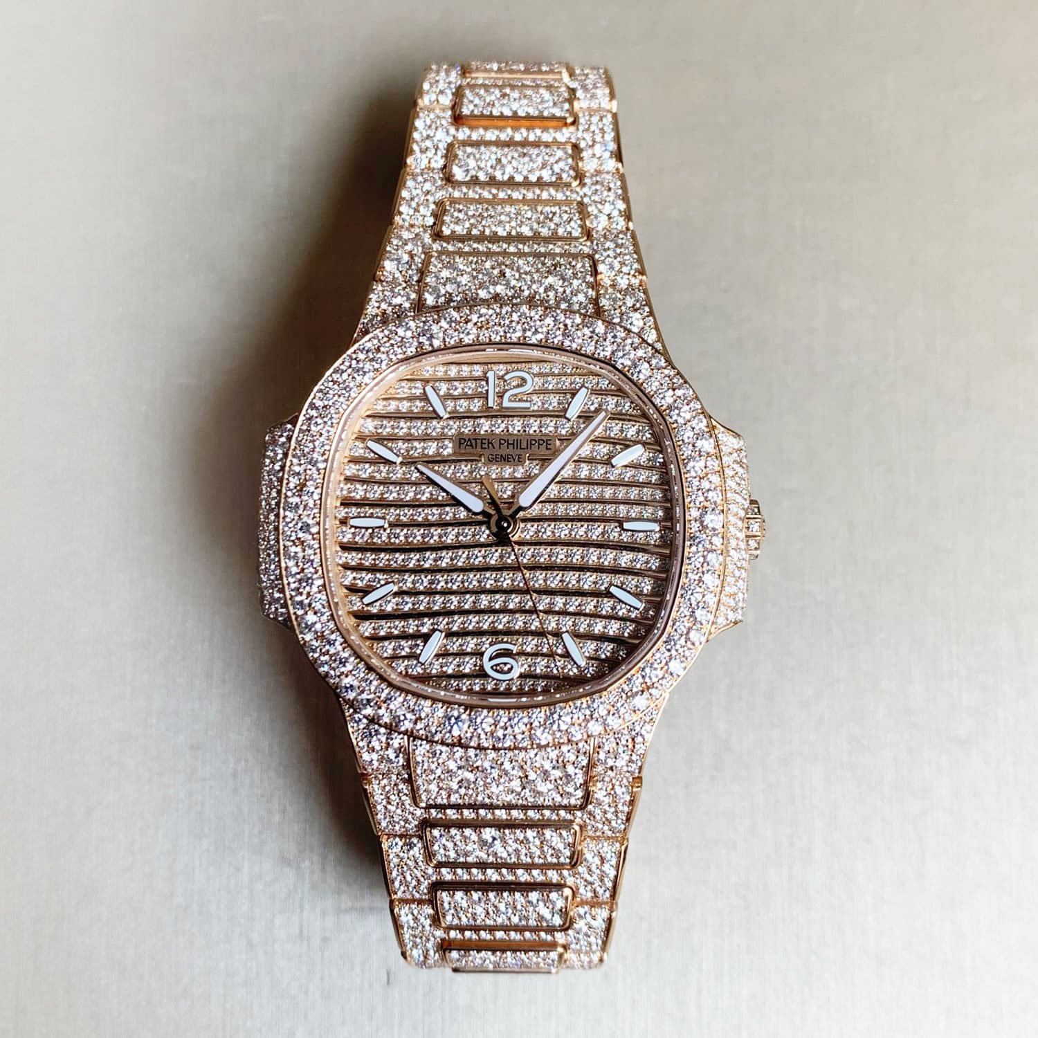 Buy Ladies Patek Philippe Nautilus Watch – Rare & Exclusive Timepieces