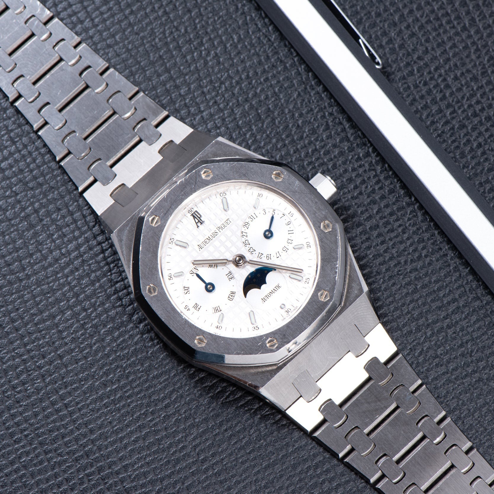 Audemars Piguet Moonphase Day-Date: The Ultimate Luxury Watch