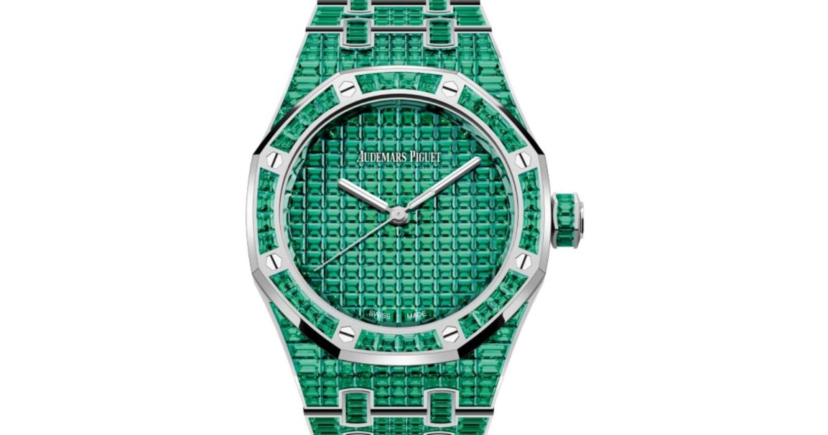 Audemars Piguet Royal Oak Emerald: The Ultimate Luxury Watch with Baguette Emeralds