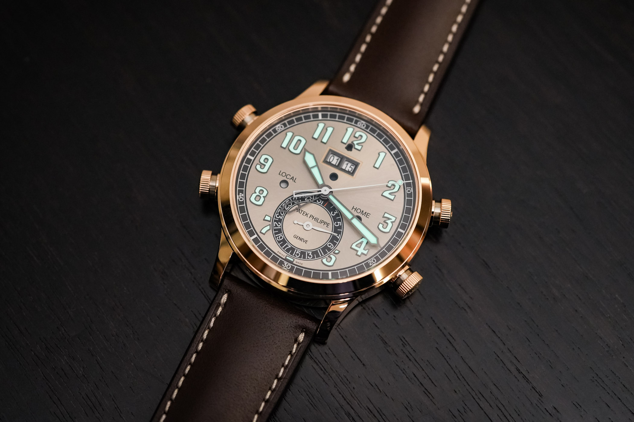 Patek Philippe Time Travel: Seamless Functionality and Elegant Design