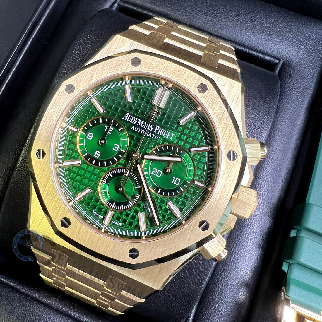 Buy Gold Audemars Piguet Watches – Exclusive Royal Oak & Limited Editions