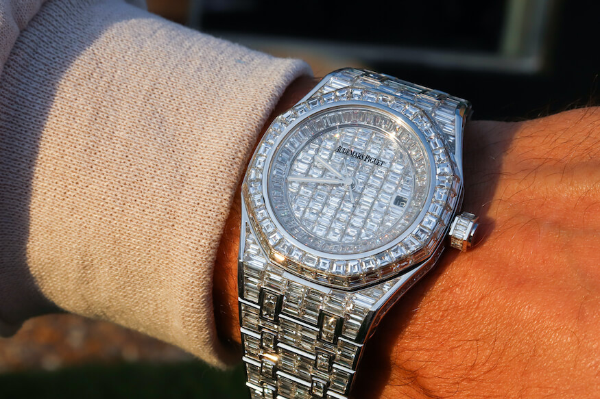 Audemars Piguet Bust Down: The Ultimate Guide to Custom Diamond AP Watches