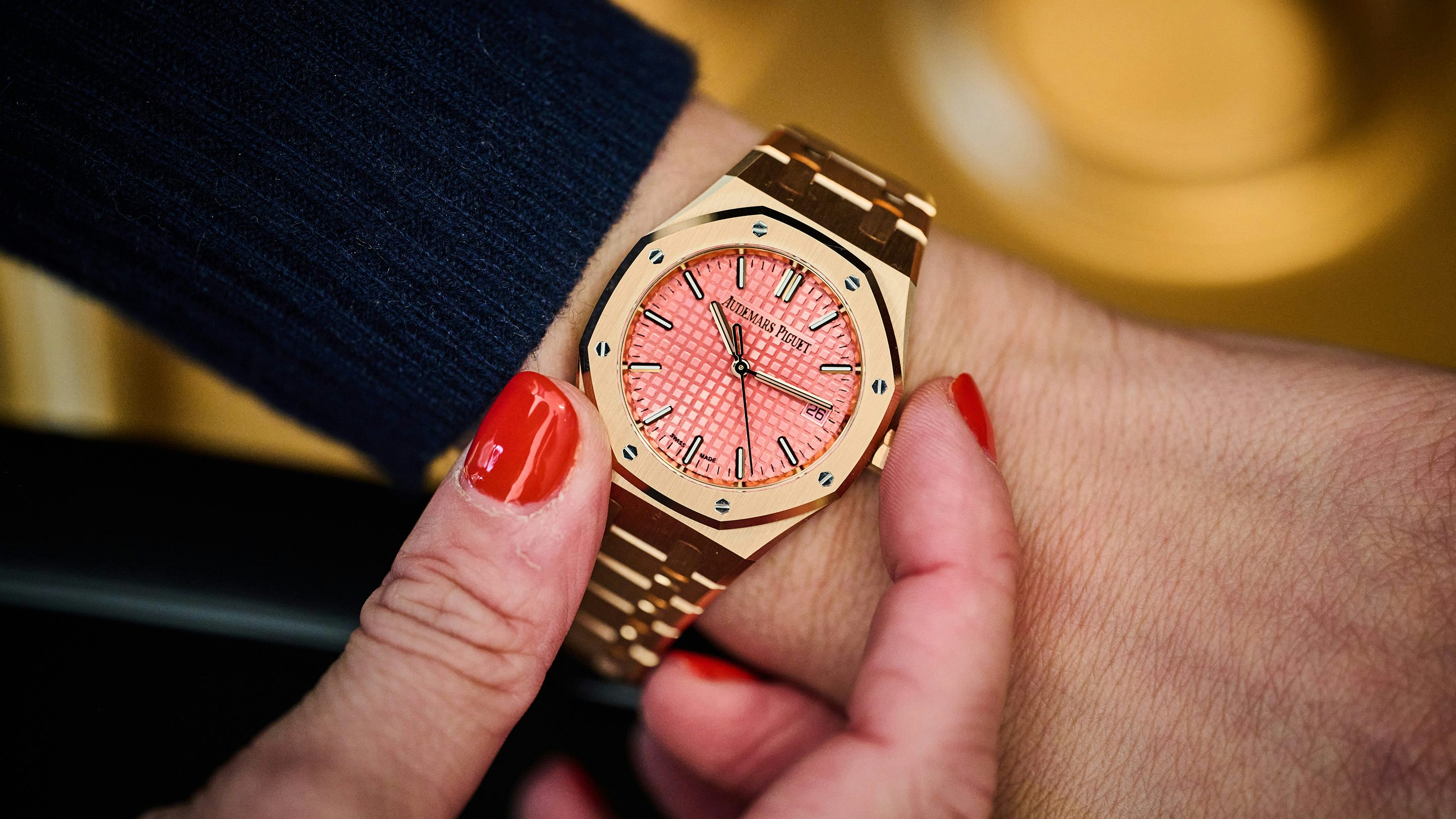 Discover the Elegance of Audemars Piguet Royal Oak 37mm Rose Gold