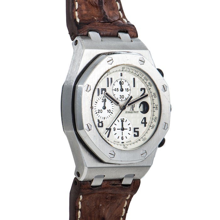 Discover the Iconic Audemars Piguet Royal Oak Safari Chronograph