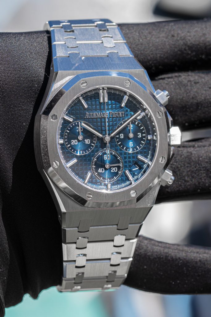 Audemars Piguet Royal Oak Chronograph Review: A Masterpiece in Watchmaking