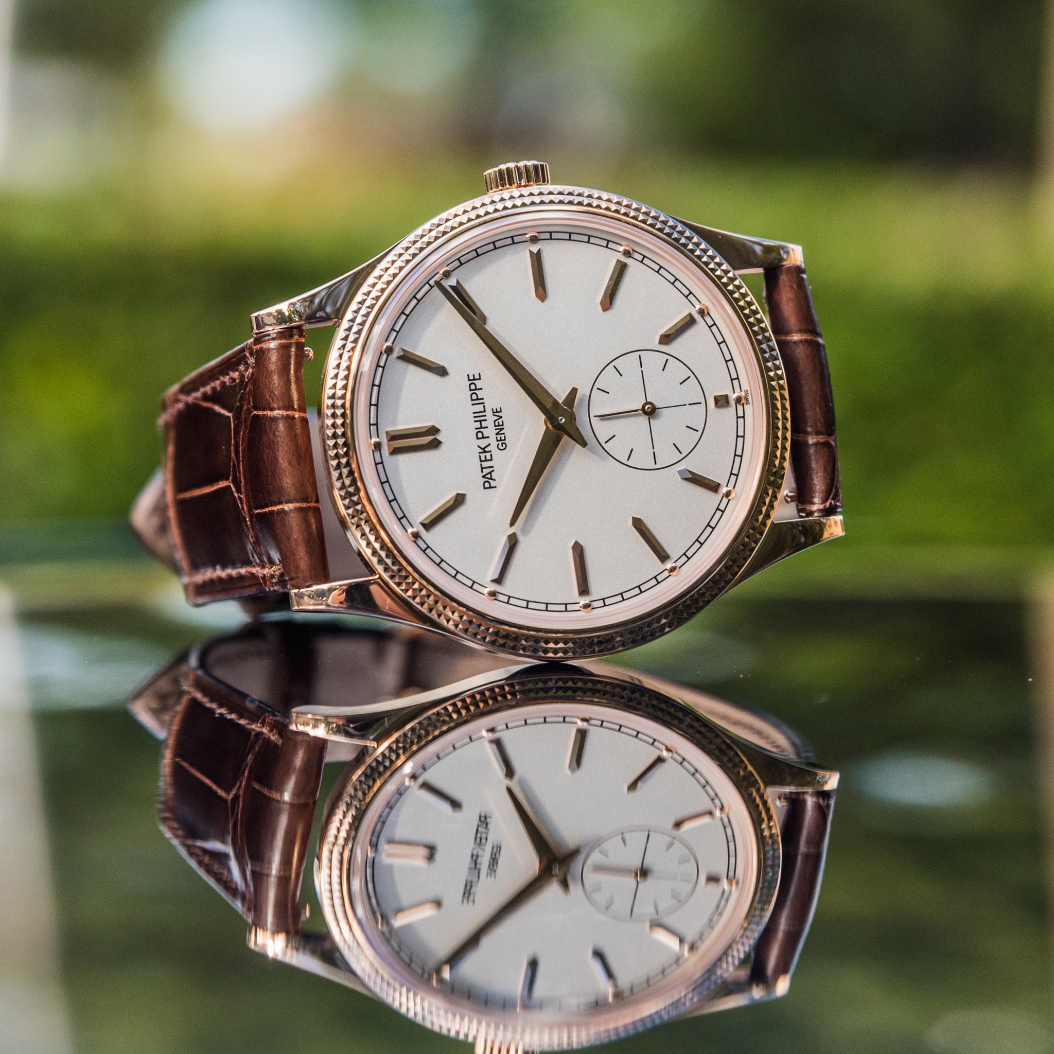 Shop Premium Gold Patek Philippe Geneve Timepieces: Iconic Designs & Exquisite Craftsmanship