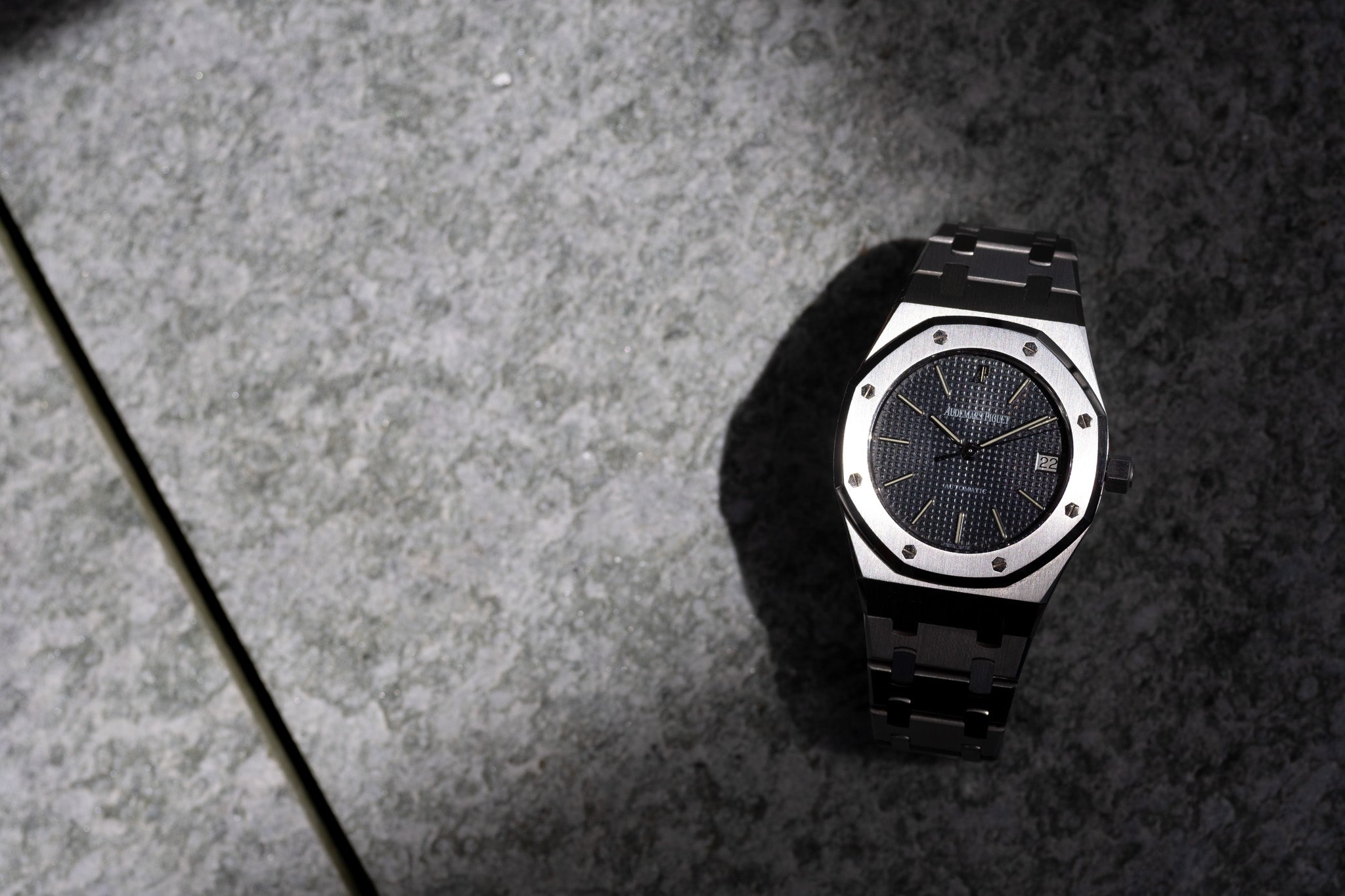 Discover the Elegance of Audemars Piguet Black and White Timepieces