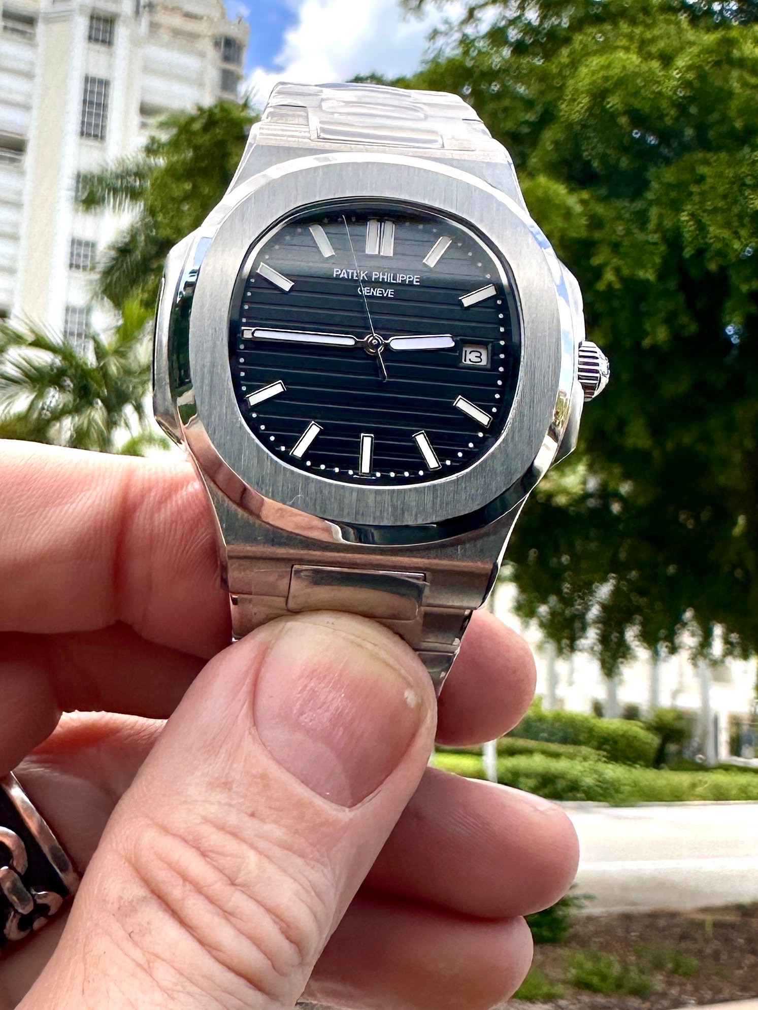 Find Patek Philippe Nautilus 5711 for Sale – Exclusive Listings & Offers