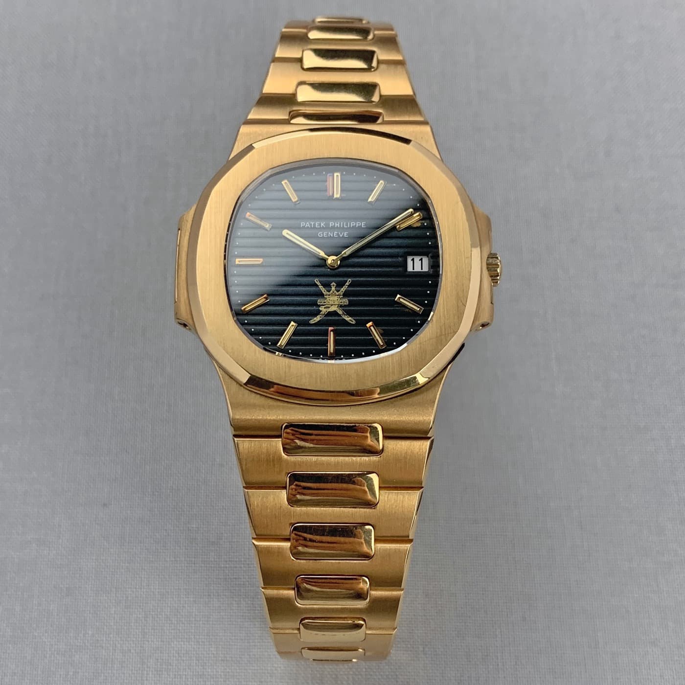 Buy Yellow Gold Patek Philippe Nautilus Watches: Authentic Luxury Timepieces