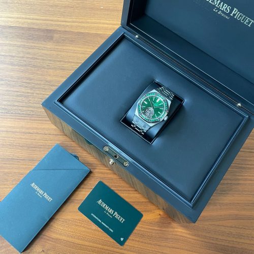 Buy Authentic Emerald Audemars Piguet Watches: Luxury Redefined