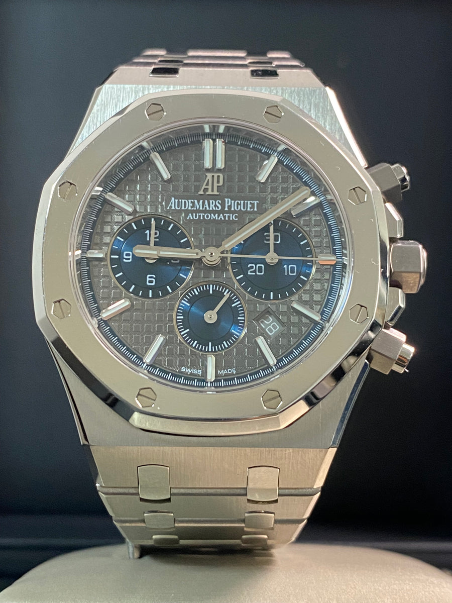 Discover the Audemars Piguet Royal Oak Grey Dial: Classic Elegance and Craftsmanship